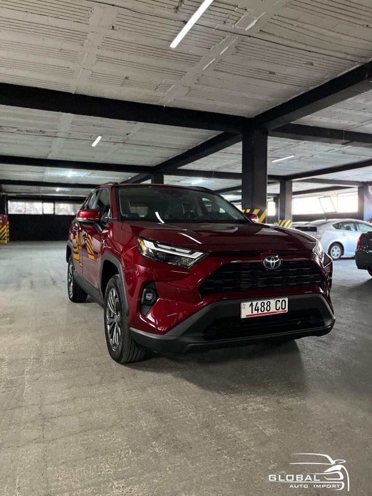 2021 - Toyota RAV 4