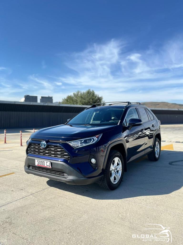 2021 - Toyota RAV 4