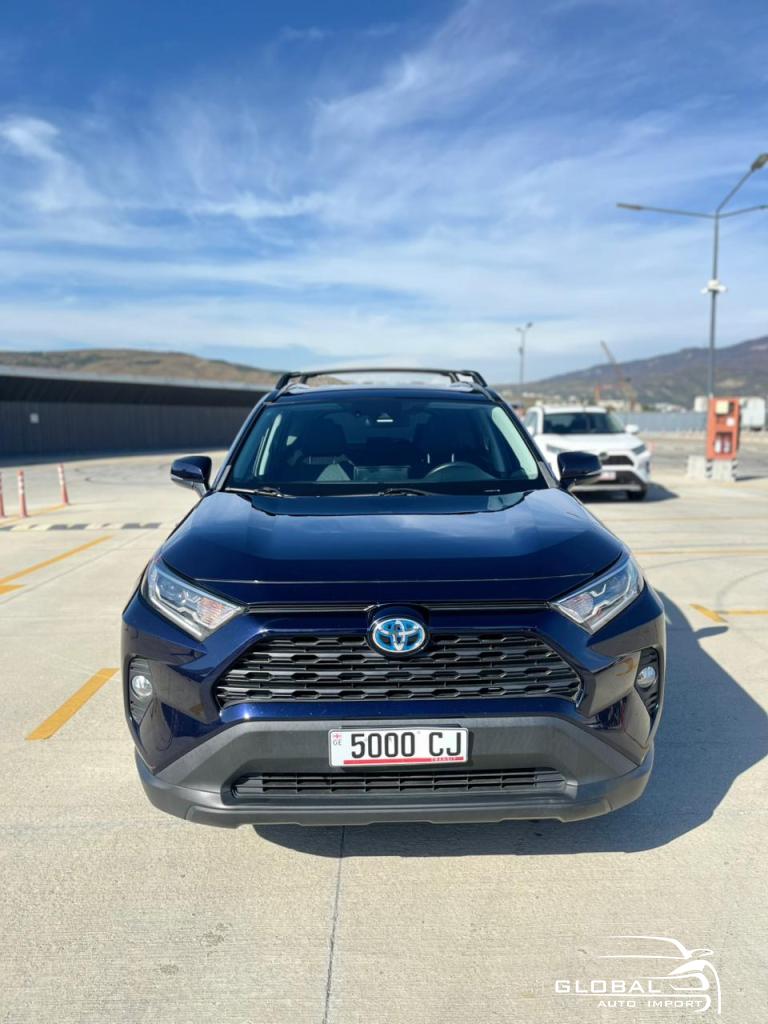 2021 - Toyota RAV 4