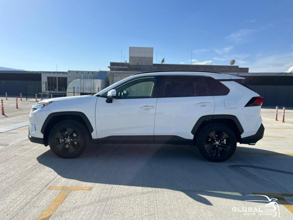 2020 - Toyota RAV 4