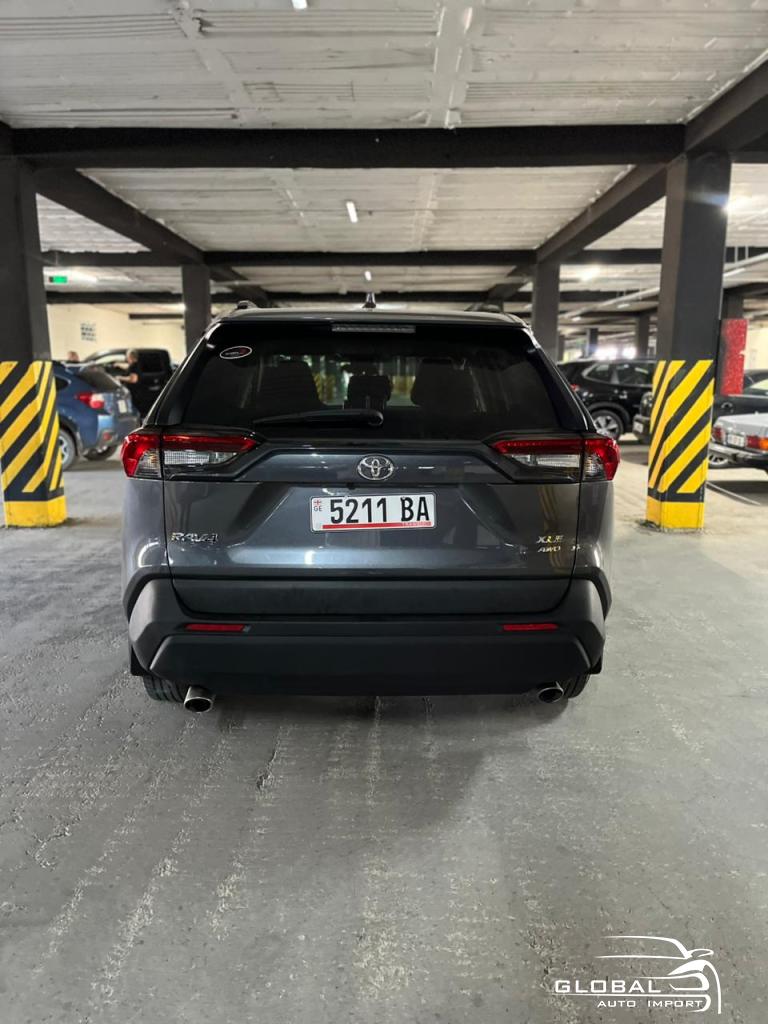 2021 - Toyota RAV 4