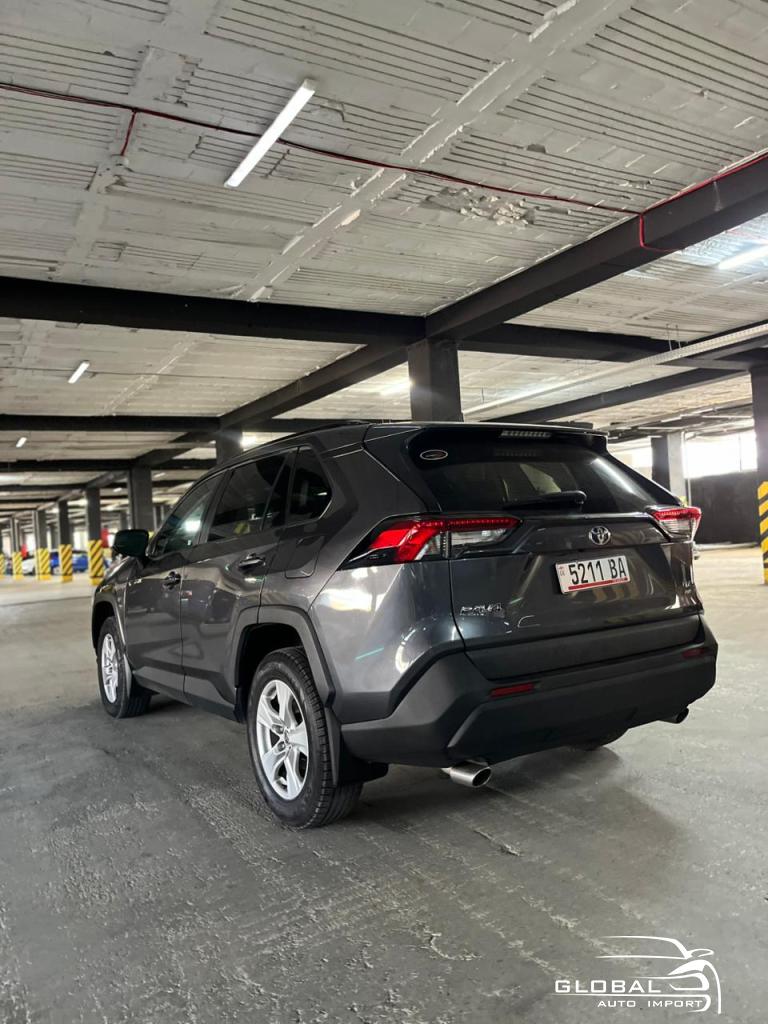 2021 - Toyota RAV 4