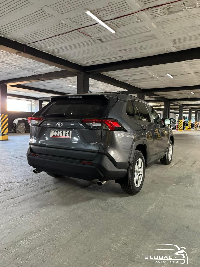 2021 - Toyota RAV 4
