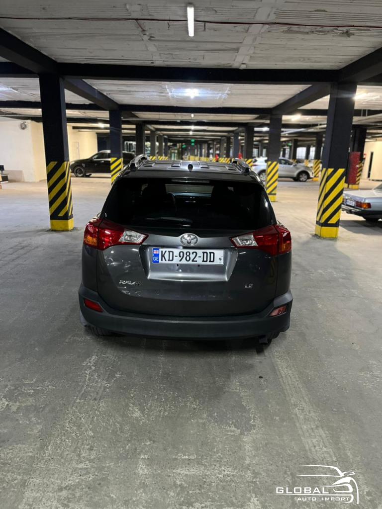 2015 - Toyota RAV 4