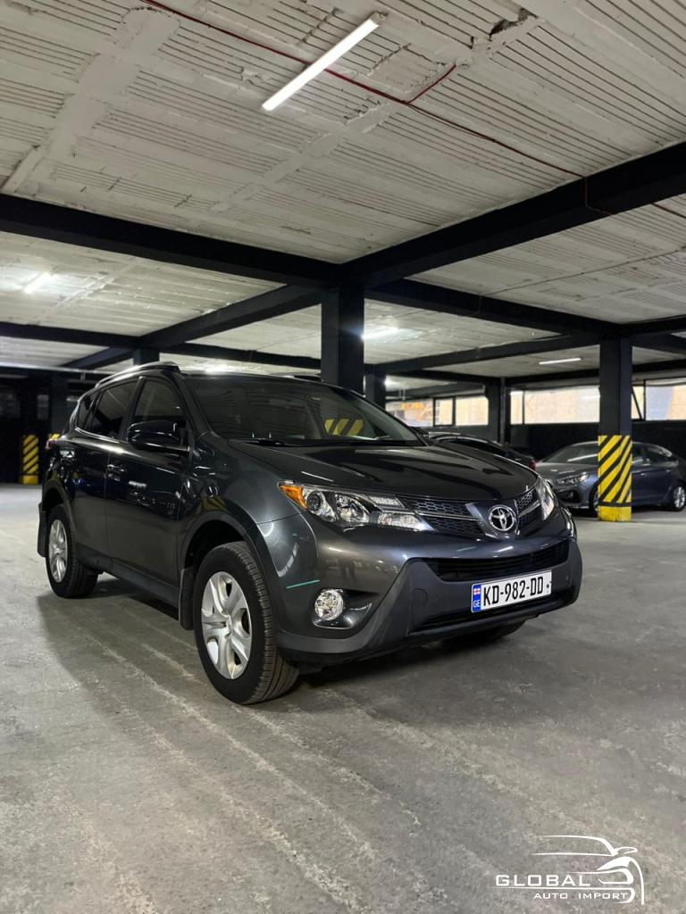 2015 - Toyota RAV 4