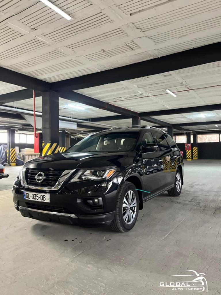 2019 - Nissan Pathfinder