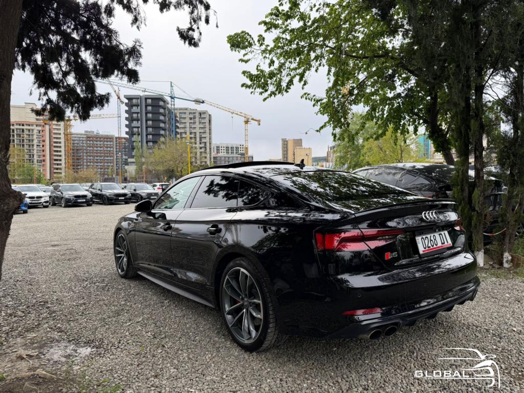 2020 - Audi S5