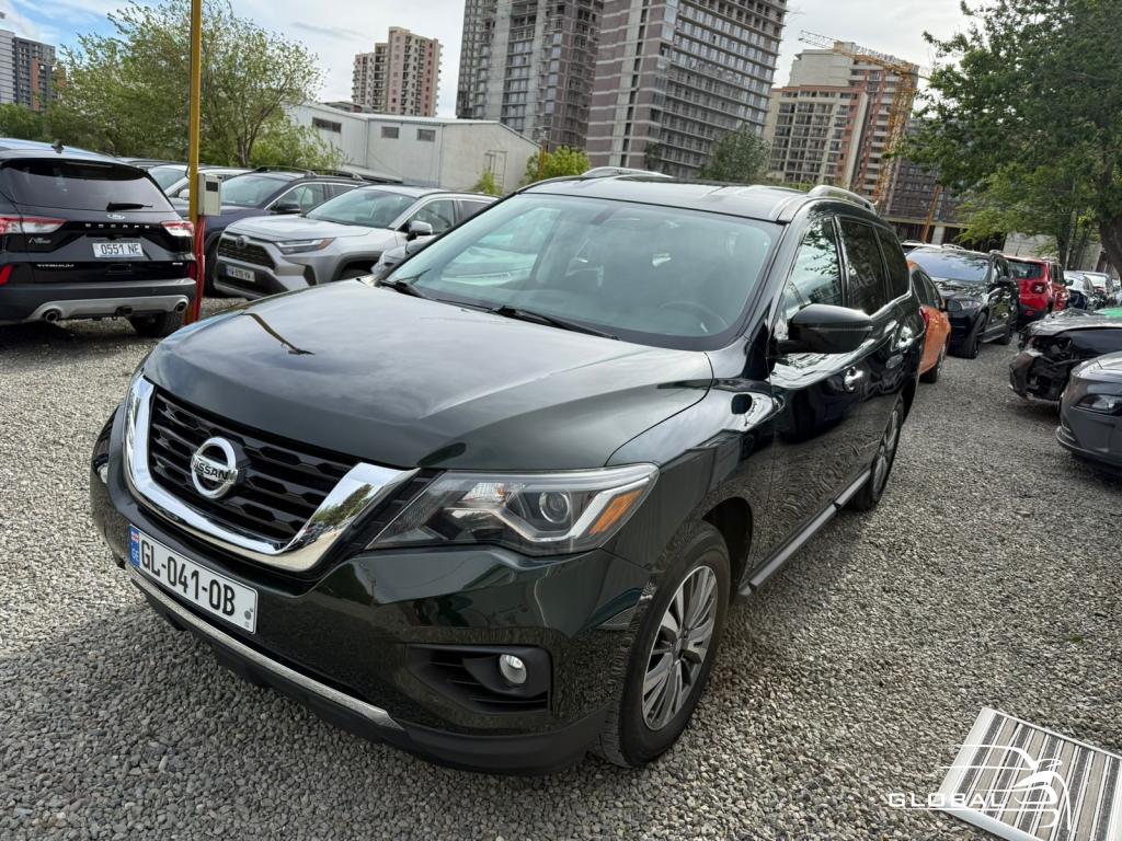 2018 - Nissan Pathfinder