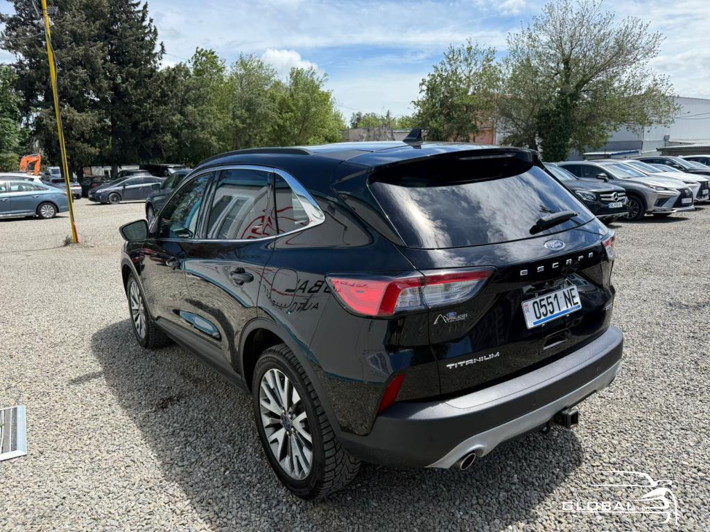2022 - Ford Escape